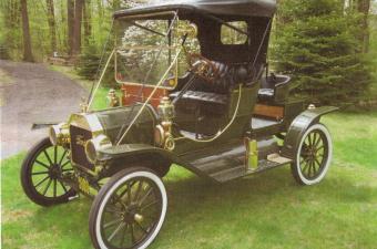 1912 Ford Model T Roadster